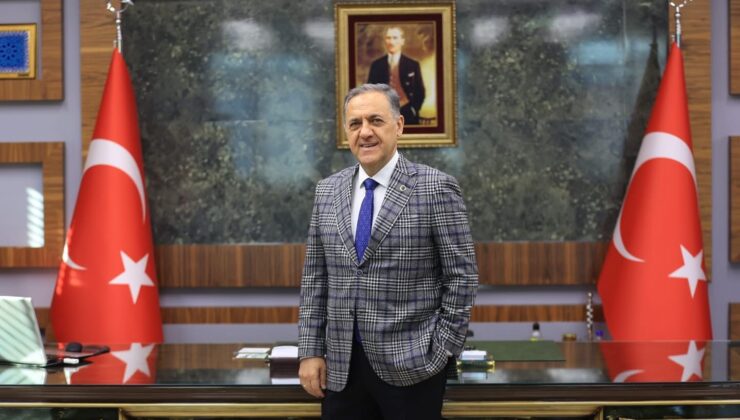 Dr. Ahmet Hamdi Usta Yalova Valiliği Görevine Başlıyor