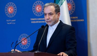 İran Dışişleri Bakanı Arakçi: “Diplomasiye Hazırız, Sonuçlarını Yakında Görmeyi Umuyoruz”
