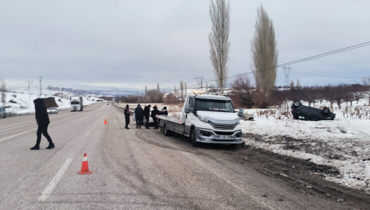 Malatya’da Kuş Sürüsüne Çarpmamak İsteyen Otomobil Takla Attı: 1 Yaralı