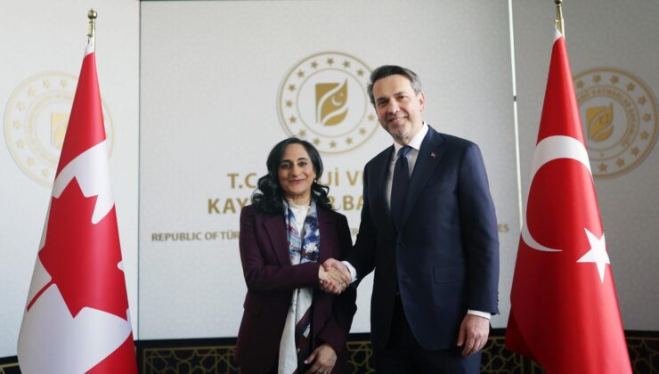 Türkiye ve Kanada Enerji Masasında: Alparslan Bayraktar ile Anita Anand’dan Nükleer İş Birliği Mesajı