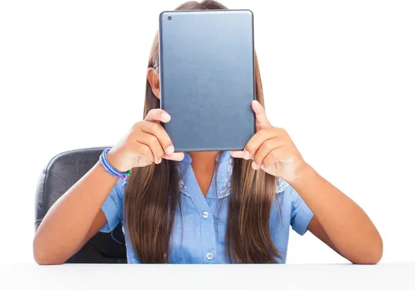 Yunanistan’da 15 Yaş Altına Sosyal Medya Yasaklanıyor