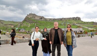 ​Vali Ziya Polat’tan Bayramda Vatandaş Buluşması: “Kars’ta Bayram Bir Başka”