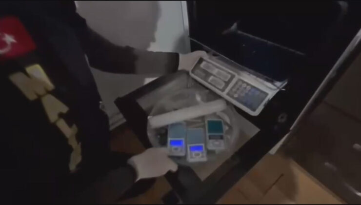 İstanbul’da Üç İlçede Dev Uyuşturucu Operasyonu: 5 Kilo 80 Gram Amfetamin Ele Geçirildi